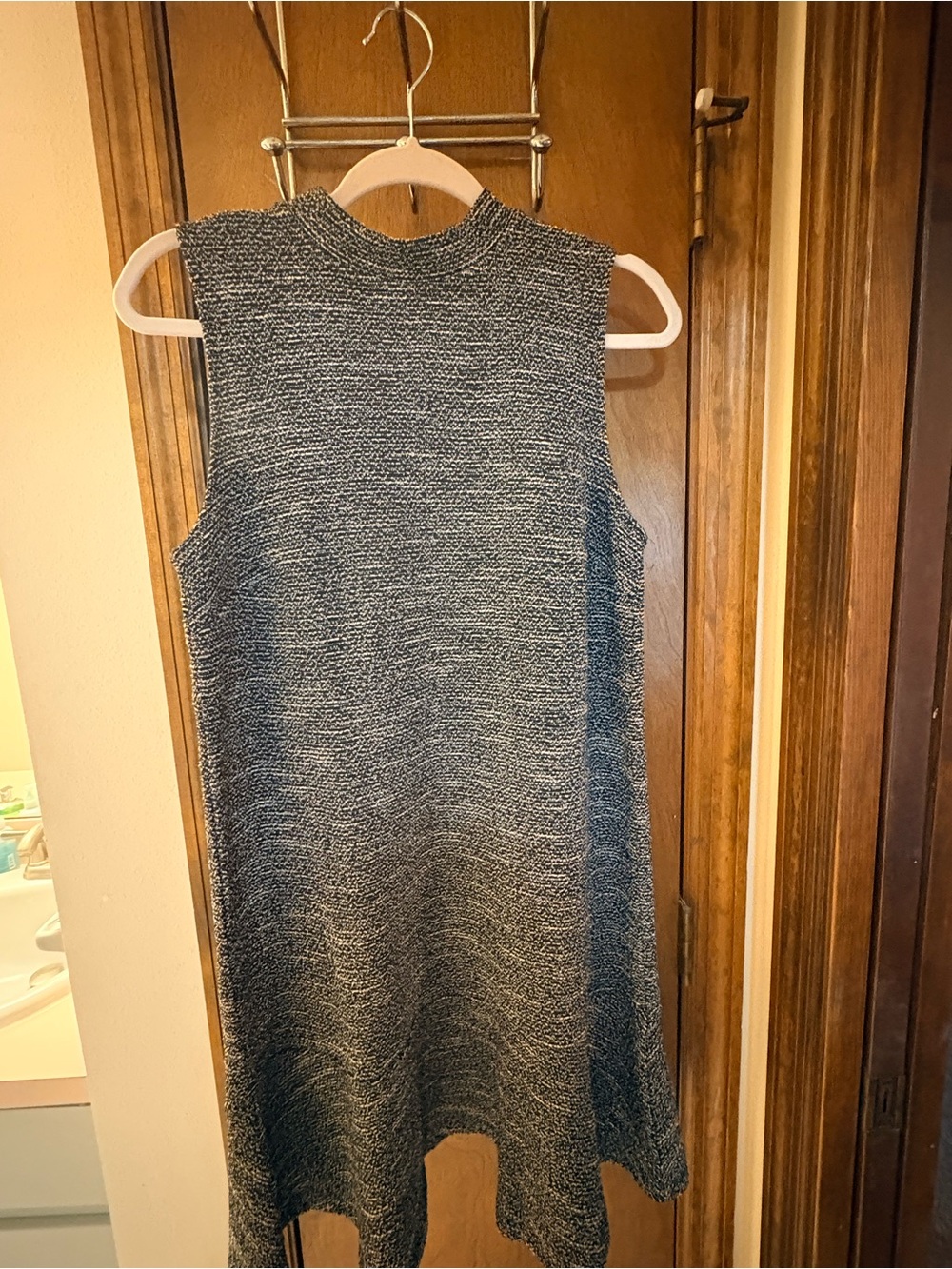 LOFT Black Gray & White Knit Swing Dress – Size 8